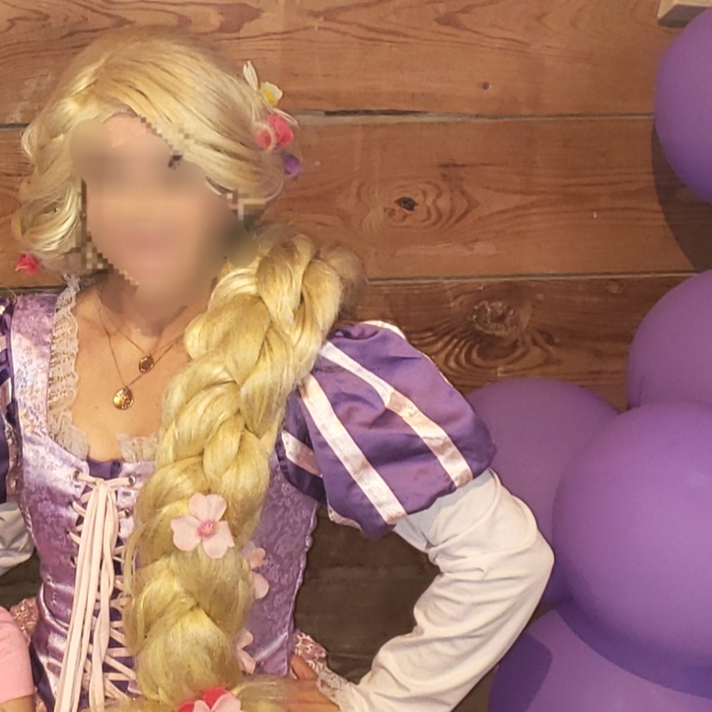 Rapunzel Cosplay costume adult wig included